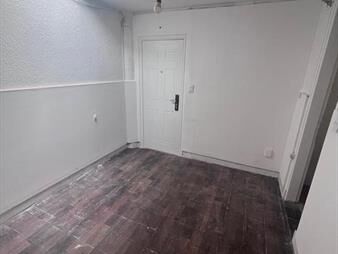 https://web5.gallito.com.uy/apartamento-1-dormitorio-por-corredor-abierto-la-comercial-inmuebles-28070604
