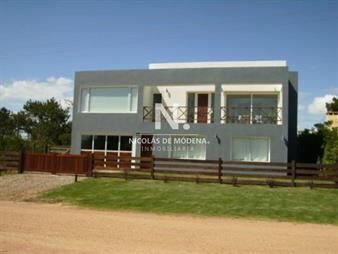 https://web5.gallito.com.uy/vende-casa-en-tio-tom-punta-ballena-inmuebles-27619827