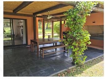 https://web5.gallito.com.uy/venta-casa-barrio-privado-jardin-en-maldonado-dos-inmuebles-27740209