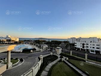 https://web5.gallito.com.uy/apartamento-punta-del-este-3-dormitorios-playa-inmuebles-21933157