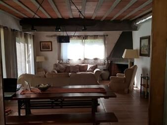 https://web5.gallito.com.uy/casa-a-la-venta-de-5-dormitorios-en-cantegril-inmuebles-24344712