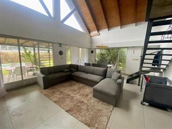 https://www.gallito.com.uy/venta-casa-4-dormitorios-y-piscina-parque-del-plata-sur-inmuebles-27514068