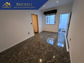 https://web5.gallito.com.uy/apartamentos-venta-la-comercial-inmuebles-28094030