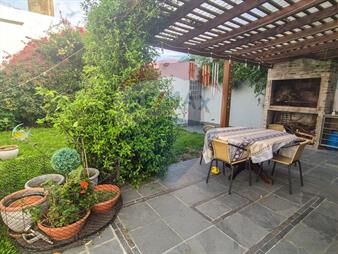 https://web5.gallito.com.uy/venta-casa-en-malvin-sur-tres-dormitorios-cochera-inmuebles-27831009