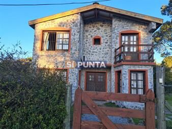 https://web5.gallito.com.uy/venta-casa-en-pinares-2-dormitorios-punta-del-inmuebles-27609398
