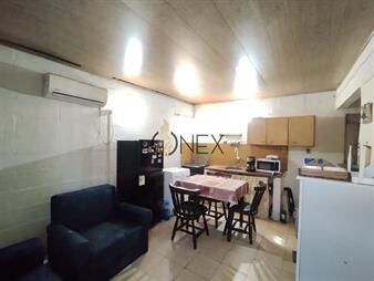 https://web5.gallito.com.uy/casa-con-apartamento-al-fondo-en-la-paz-a-precio-inmuebles-27662976