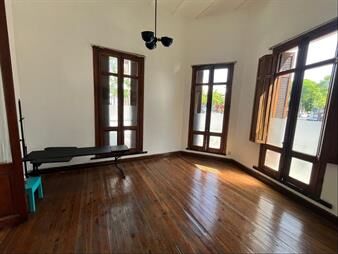https://web5.gallito.com.uy/venta-casa-2-dormitorios-palermo-a-pasos-de-rambla-inmuebles-28101537