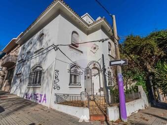 https://web5.gallito.com.uy/venta-de-triplex-en-punta-carretas-con-garaje-inmuebles-27717156