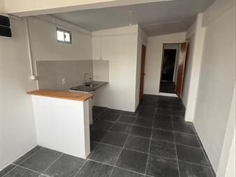 https://web5.gallito.com.uy/casa-de-un-dormitorio-y-patio-exclusivo-al-fondo-inmuebles-27839758