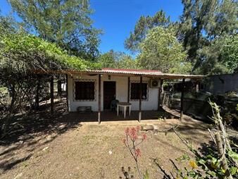 https://web5.gallito.com.uy/venta-2-casas-gran-terreno-jaureguiberry-inmuebles-28102277