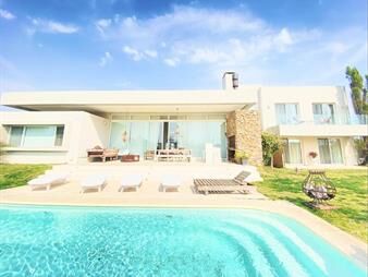 https://web5.gallito.com.uy/casa-en-venta-viñedos-de-la-tahona-inmuebles-28107100