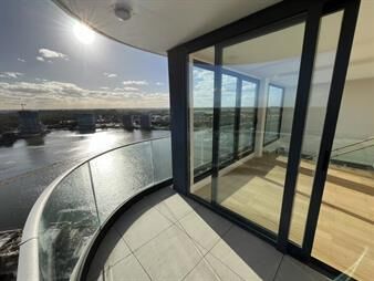 https://web5.gallito.com.uy/venta-penthouse-exclusivo-en-carrasco-boating-–-lujo-y-vist-inmuebles-28107123
