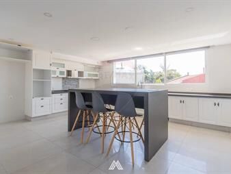 https://web5.gallito.com.uy/vende-casa-rambla-shangrila-piscina-4-dorm-renta-inmuebles-28110691