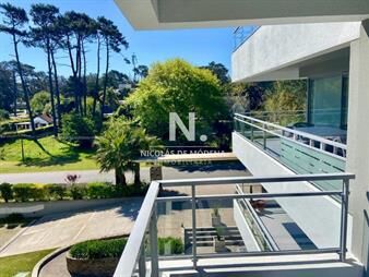 https://web5.gallito.com.uy/vende-apartamento-de-2-dormitorios-con-terraza-con-parrille-inmuebles-28120447