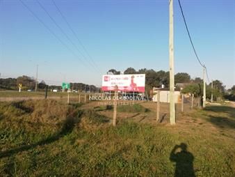https://web5.gallito.com.uy/venta-de-terreno-con-casa-a-terminar-en-la-zona-inmuebles-25040165