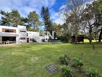 https://web5.gallito.com.uy/espectacular-casa-en-venta-en-golf-punta-del-inmuebles-27190067