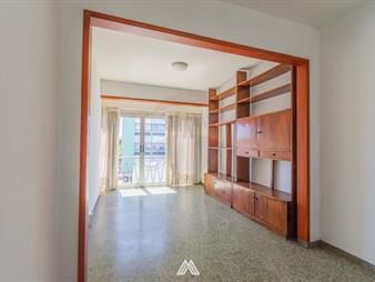https://web5.gallito.com.uy/venta-apartamento-de-2-dormitorios-la-blanqueada-inmuebles-28121467