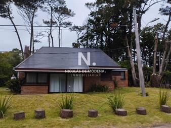 https://web5.gallito.com.uy/alquiler-de-casa-en-el-barrio-de-san-rafael-de-4-dormitorio-inmuebles-28121906