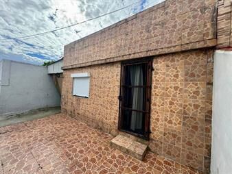https://web5.gallito.com.uy/venta-de-casa-con-amplio-terreno-inmuebles-28133480