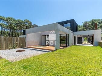 https://web5.gallito.com.uy/casa-3-dormitorios-en-club-del-lago-punta-ref-inmuebles-23127409