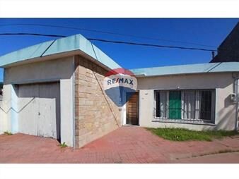 https://web5.gallito.com.uy/casa-de-2-dormitorios-y-garaje-excelente-ubicacion-inmuebles-28125978