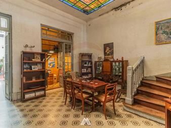 https://web5.gallito.com.uy/casa-de-4-dormitorios-en-ciudad-vieja-inmuebles-28063821