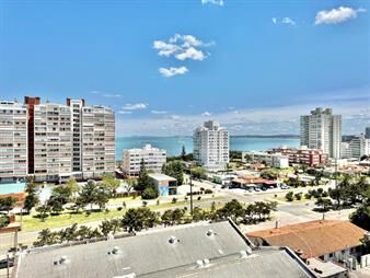 https://web5.gallito.com.uy/venta-apartamento-2-dormitorios-en-playa-brava-inmuebles-27976688