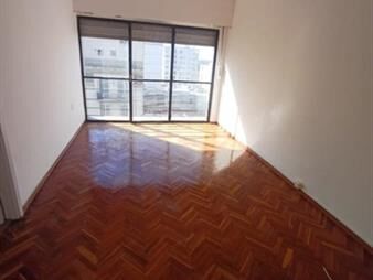 https://www.gallito.com.uy/alquiler-apartamento-2-dormitorios-balcon-sobre-inmuebles-28070031