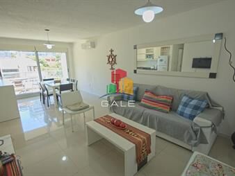 https://web5.gallito.com.uy/apartamento-de-1-dormitorio-en-alquiler-playa-brava-inmuebles-27615606