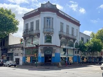 https://www.gallito.com.uy/alquiler-local-de-1350m2-esquina-av-general-flores-y-arambu-inmuebles-28129635