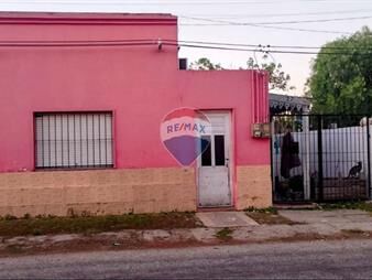 https://web5.gallito.com.uy/venta-casa-2-dormitorios-defensa-carmelo-inmuebles-28153291