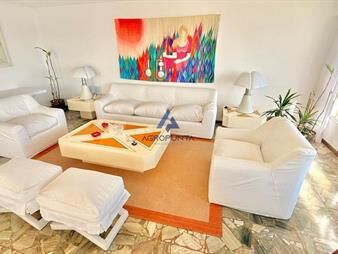 https://web5.gallito.com.uy/apartamento-en-alquiler-temporal-en-punta-del-este-inmuebles-27892440
