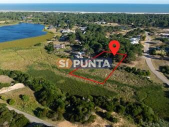 https://www.gallito.com.uy/lote-en-barrio-privado-laguna-escondida-jose-inmuebles-27609152
