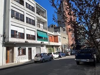 https://web5.gallito.com.uy/cordon-sur-sobre-calle-yaro-solido-apartamento;-de-1-dorm-inmuebles-27565792