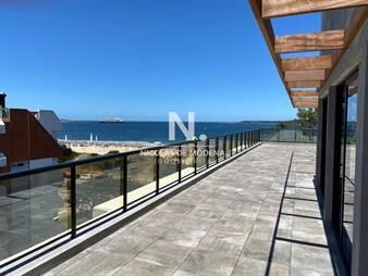 https://web5.gallito.com.uy/vende-oportunidad-en-playa-mansa-primera-linea-inmuebles-26790467