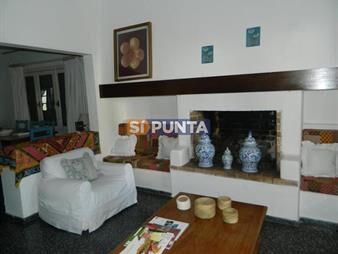 https://www.gallito.com.uy/casa-en-la-barra-en-alquiler-3-dormitorios-inmuebles-27608563