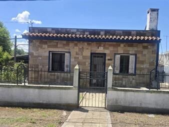 https://www.gallito.com.uy/venta-casa-3-dormitorios-abayuba-montevideo-inmuebles-28188942