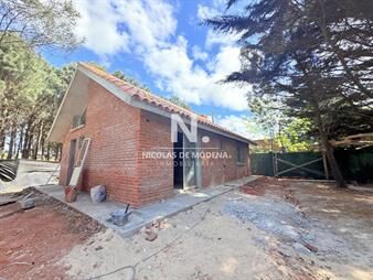 https://web5.gallito.com.uy/casa-en-venta-a-estrenar-parque-pinares-inmuebles-28192979