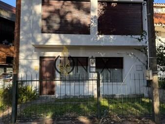 https://www.gallito.com.uy/casa-en-carrasco-sur-flia-o-empresa-inmuebles-27907369