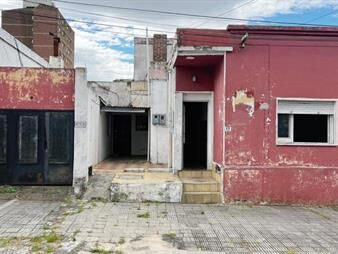 https://web5.gallito.com.uy/venta-de-2-casas-en-mismo-padron-zona-pueblo-nuevo-inmuebles-28189431