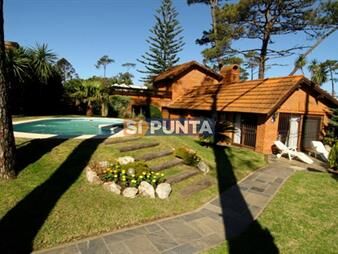 https://www.gallito.com.uy/casa-en-punta-del-este-en-venta-inmuebles-27608681