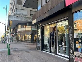 https://web5.gallito.com.uy/venta-local-comercial-18-de-julio-y-ejido-en-el-con-renta-inmuebles-28195517