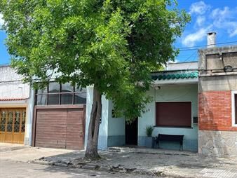 https://www.gallito.com.uy/venta-casa-treinta-y-tres-3-dormitorios-con-patio-inmuebles-28195206
