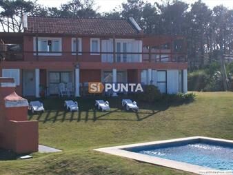 https://www.gallito.com.uy/casa-en-alquiler-4-dormitorios-con-piscina-en-inmuebles-27608554