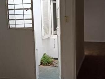https://www.gallito.com.uy/apartamento-en-venta-con-renta-1-dormitorio-1-y-inmuebles-24437602