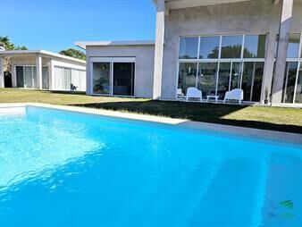 https://www.gallito.com.uy/se-alquila-casa-4-dormitorios-con-piscina-en-del-inmuebles-26298077