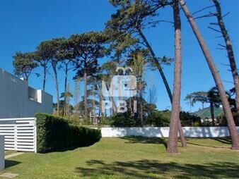 https://www.gallito.com.uy/lote-en-venta-barrio-privado-punta-del-este-inmuebles-23943201