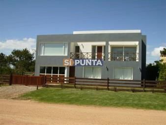 https://www.gallito.com.uy/casa-en-punta-ballena-tio-tom-inmuebles-28110109