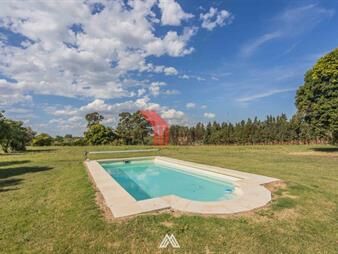https://www.gallito.com.uy/venta-chacra-montevideo-3-dormitorios-y-piscina-inmuebles-28224917