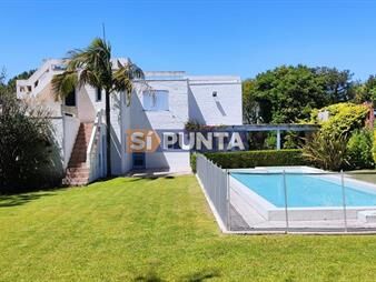https://www.gallito.com.uy/casa-rincã³n-del-indio-5-dormitorios-piscina-inmuebles-27609554